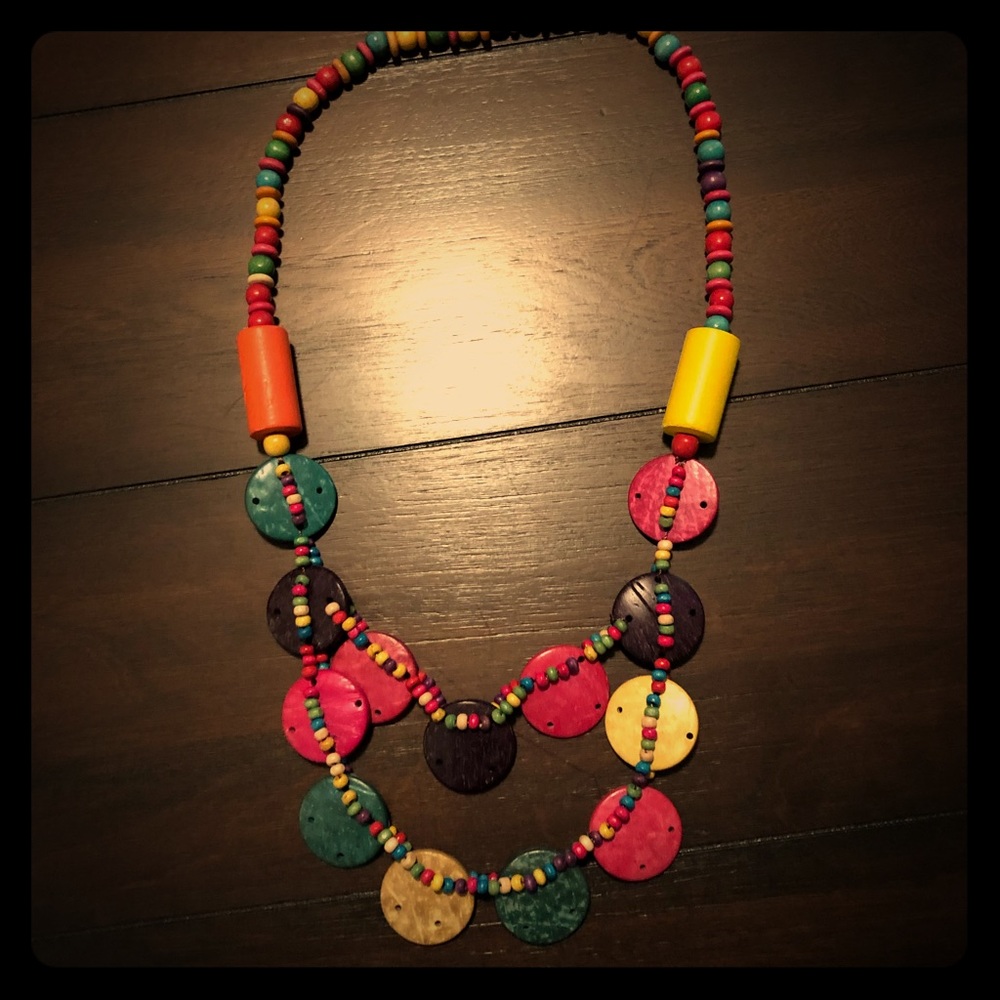 Pretty wooden necklace. 🌺🌸🌺🌸🌺
